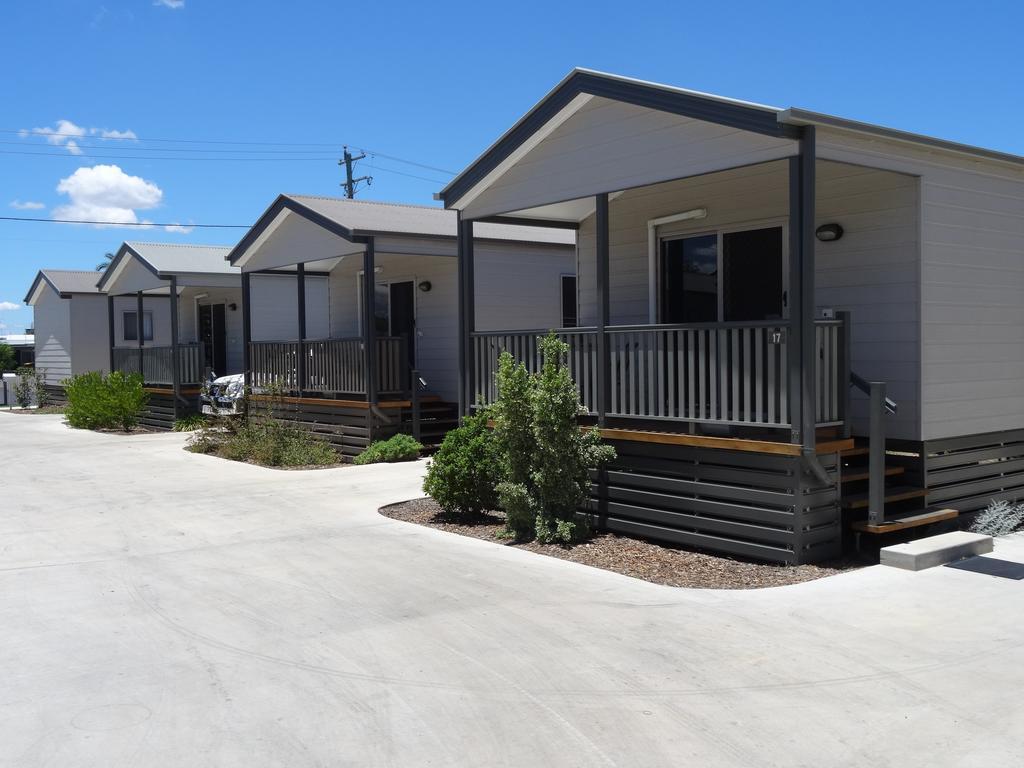 Dalby Tourist Park Hotel Room photo